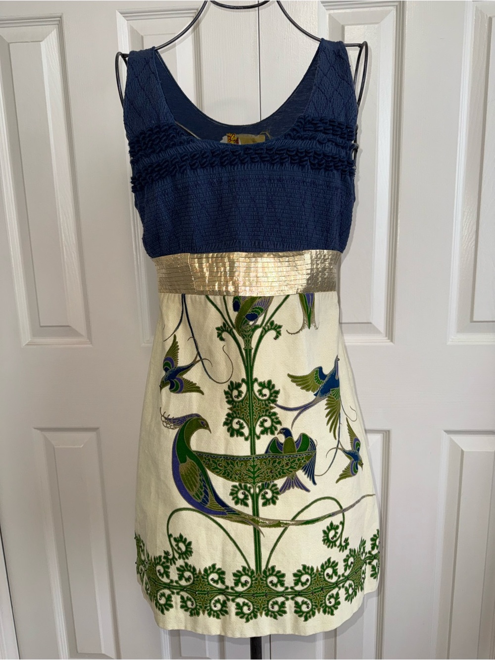 Free people Peacock bird print dress size 4
100% cotton smoked Boho. - Picture 2 of 9